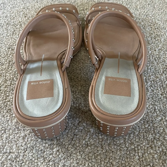 Dolce Vita Block Sandal - Picture 2 of 3